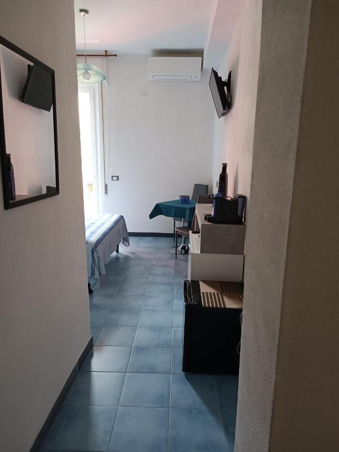 Villa Caribe Affittacamere Monterosso al Mare Bagian luar foto