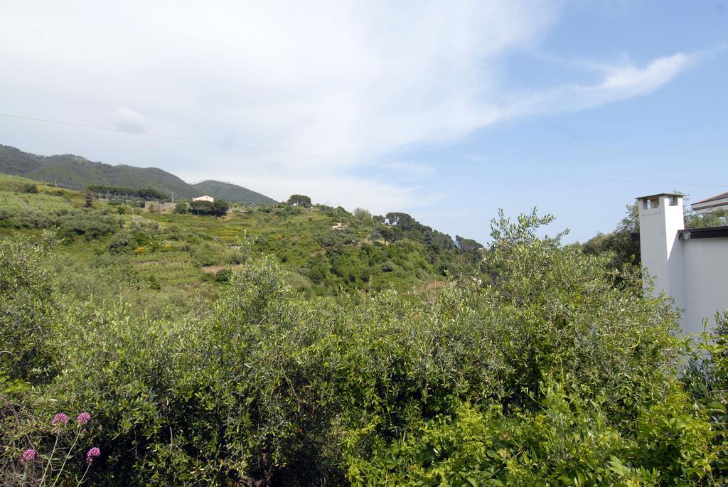 Villa Caribe Affittacamere Monterosso al Mare Bagian luar foto